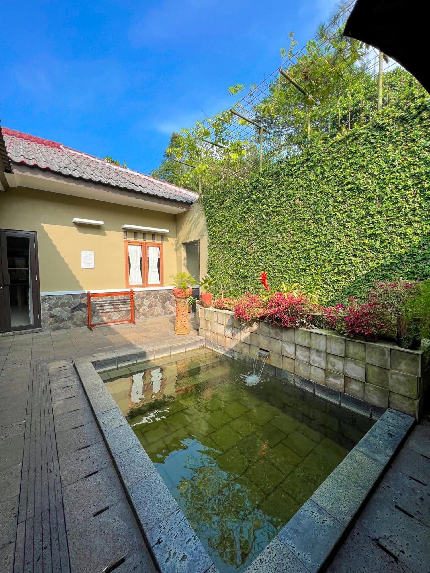 Gracia Spa Resort Hotel Ciater Exterior foto